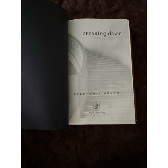 Lot of 2 Twilight Books Eclipse and Breaking Dawn by Stephanie Meyer - Picture 13 of 16